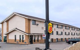 Super 8 By Wyndham Bismarck